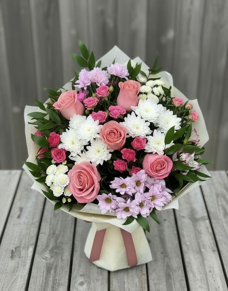 Букет цветов из: Альстромерии, Гвоздики, Розы и Хризантемы в Климово