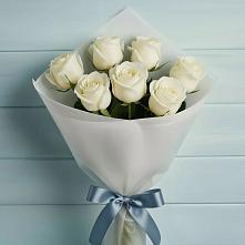 Букет 7 Белых роз Эдлесс Лав в Климово