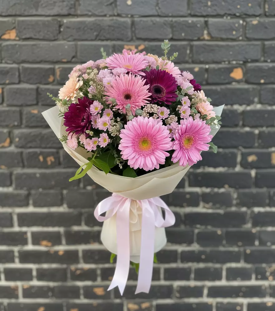 Букет цветов из: Герберы и Хризантемы в Климово