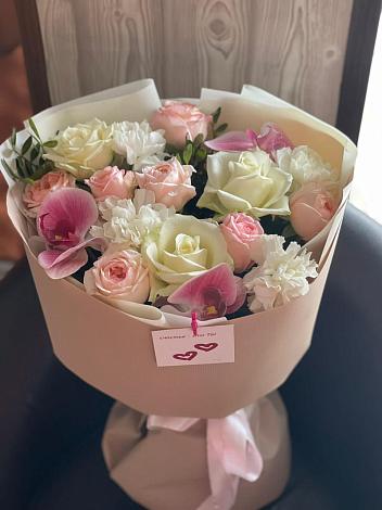 Букет цветов из: Орхидеи, Розы и Гвоздики в Климово