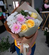 Букет цветов из:  Герберы, Розы и Хризантемы в Климово