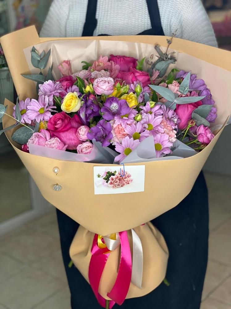 Букет цветов из: Хризантемы, Гвоздики и Альстромерии в Климово