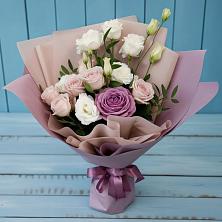 Букет цветов из:  Розы и Лизиантусы в Климово